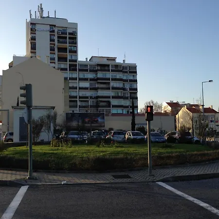 本菲卡探索公寓 3* Lisboa