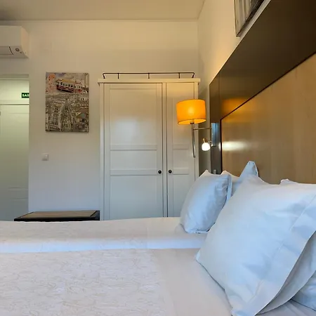 Guest house Discovery Benfica Lisbon