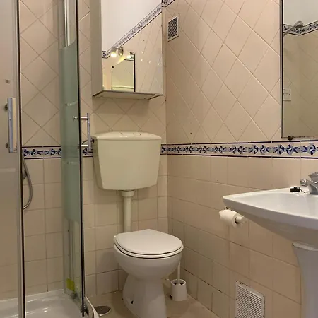 Guest house Discovery Benfica Lisbon