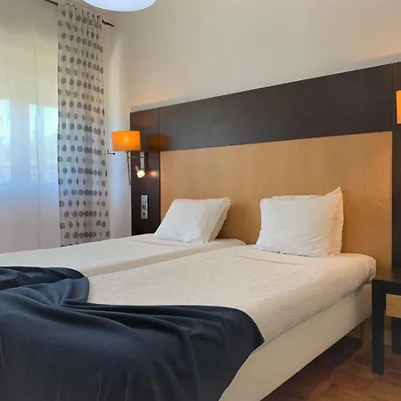 Discovery Benfica Guest house 3*