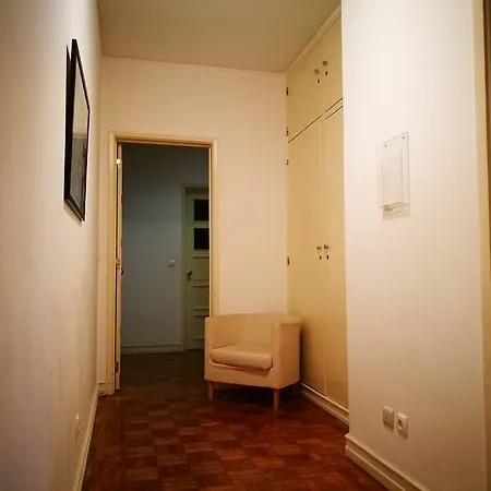 Guest house Discovery Benfica Lisbon